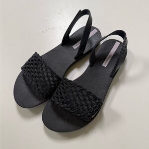 Ipanema Black Crochet Slip On Sandals 7 NWOT
